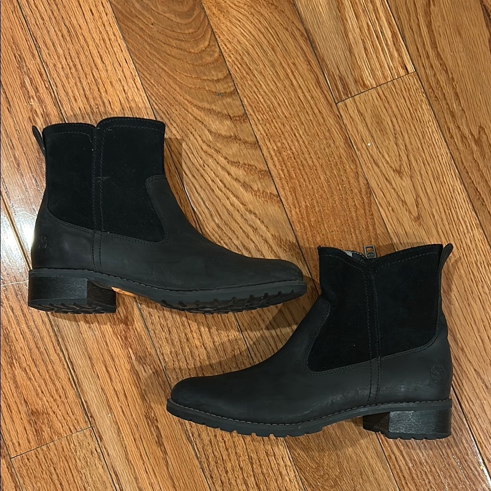Black Timberland Ankle Boots (6.5)